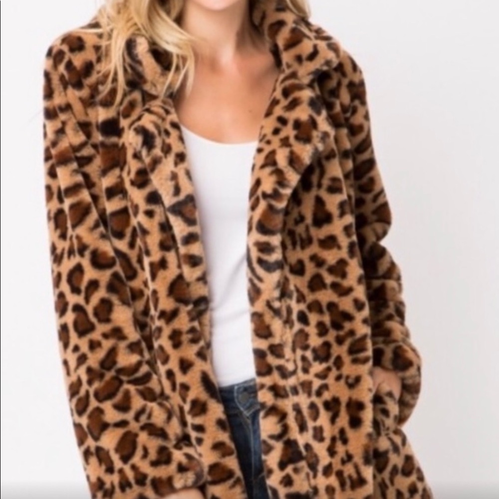 COPY - leopard plush teddy jacket size small